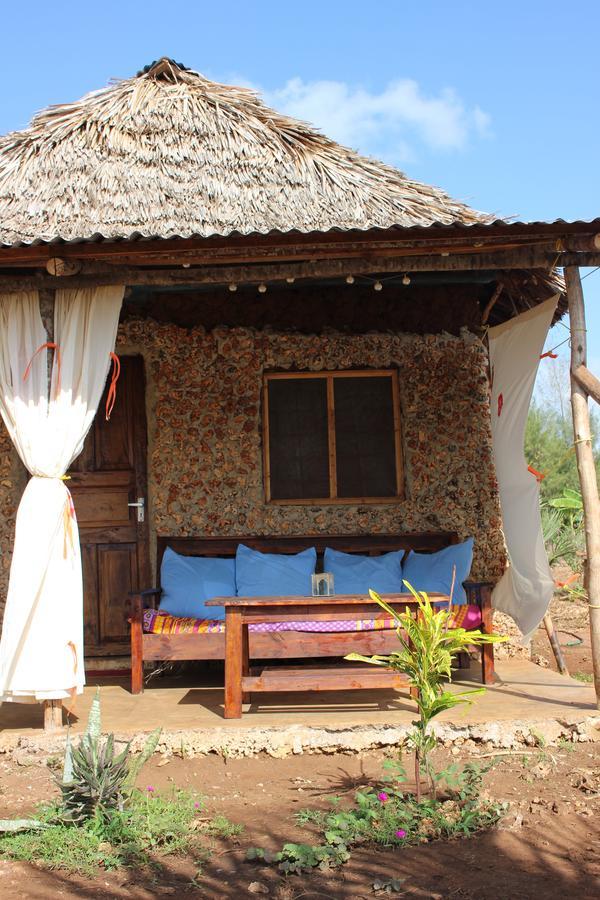 Bahati Diani House Glamping 迪亚尼海滩 外观 照片